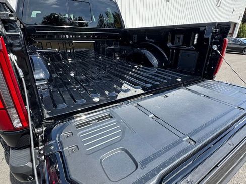 Used 2025 Ford F150 Raptor w/ Equipment Group 803A Raptor R AWD/4WD image 41