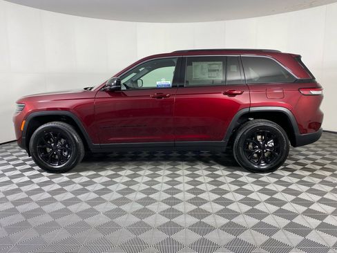 New 2026 Jeep Grand Cherokee Altitude AWD/4WD image 17