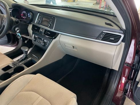 Used 2016 Kia Optima LX FWD image 18