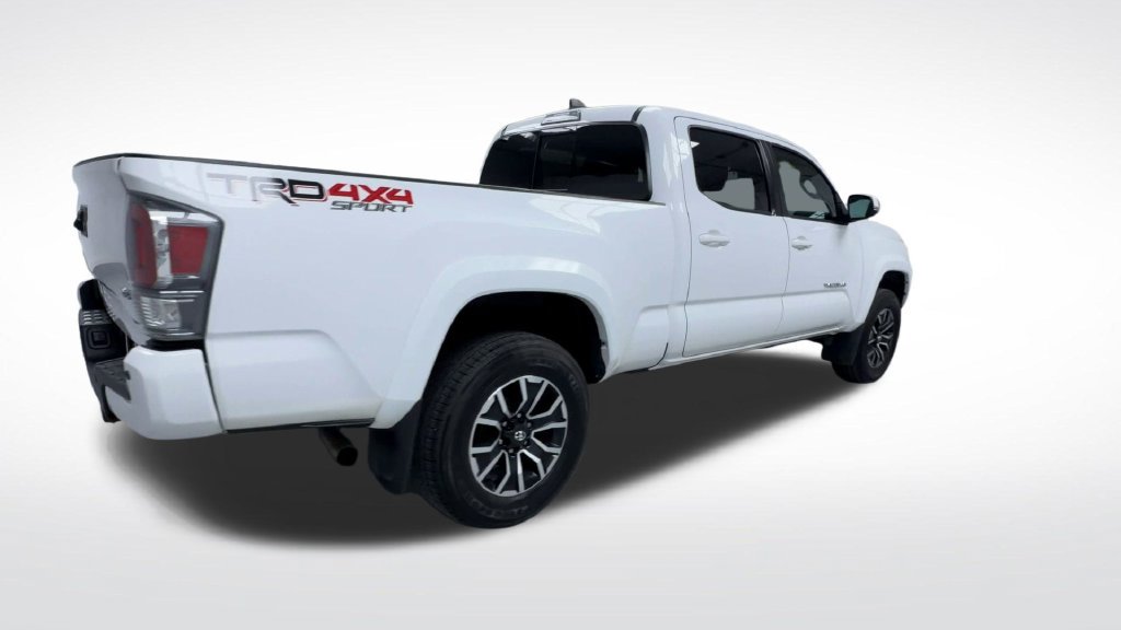 Certified 2022 Toyota Tacoma TRD Sport w/ Technology Package AWD/4WD image 9