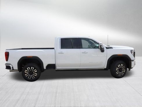 New 2026 GMC Sierra 3500 Denali Ultimate w/ LPO, Black Badging Package AWD/4WD image 8