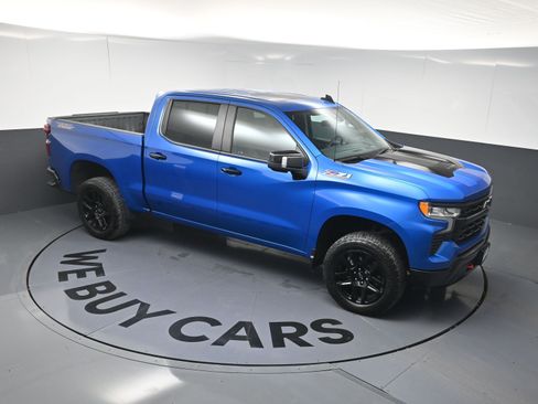 Used 2022 Chevrolet Silverado 1500 LT Trail Boss w/ LT Trail Boss Premium Package image 32