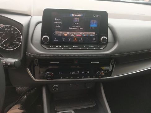 Used 2021 Nissan Rogue SV w/ Premium Package image 20