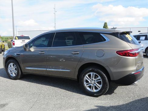 Used 2020 Buick Enclave Essence image 4