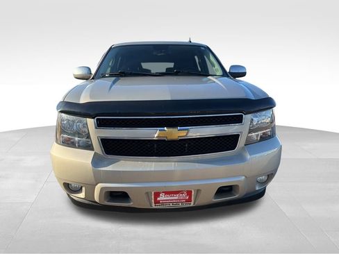 Used 2013 Chevrolet Suburban 2500 LT image 9