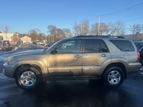 Used 2008 Toyota 4Runner Sport image 2