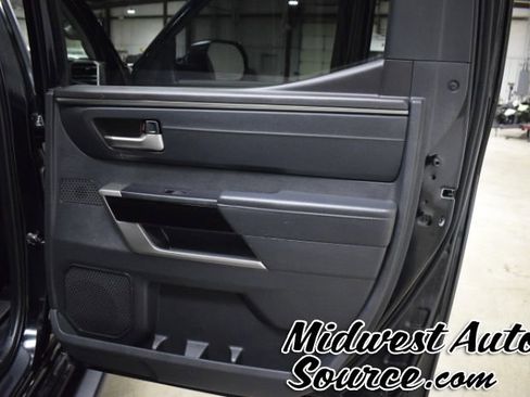 Used 2024 Toyota Tundra Limited image 30