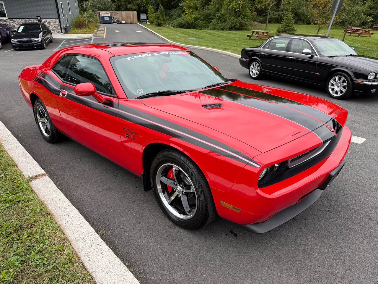 Used 2010 Dodge Challenger SE RWD image 8