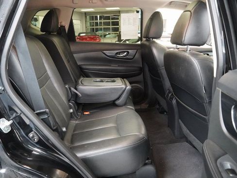 Used 2016 Nissan Rogue SL w/ SL Premium Package image 31