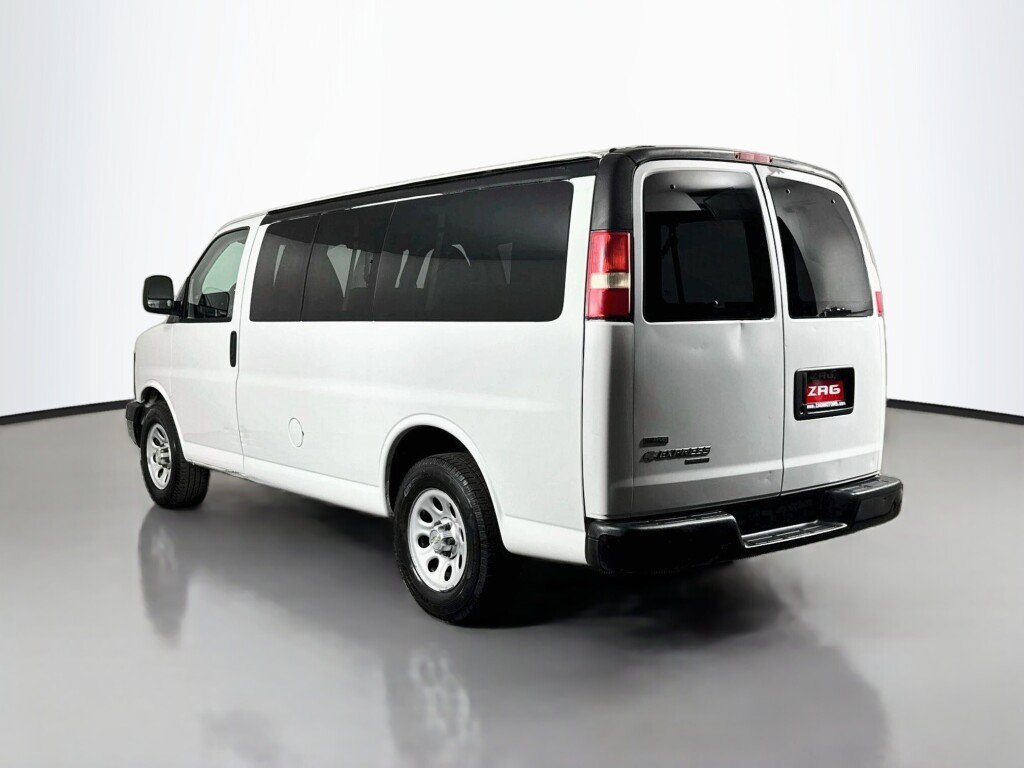 Used 2010 Chevrolet Express 1500 LS RWD image 3