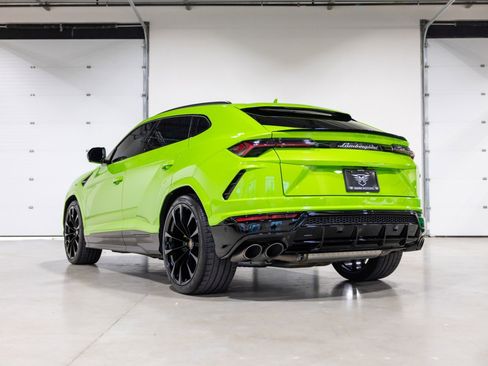 Used 2022 Lamborghini Urus image 6