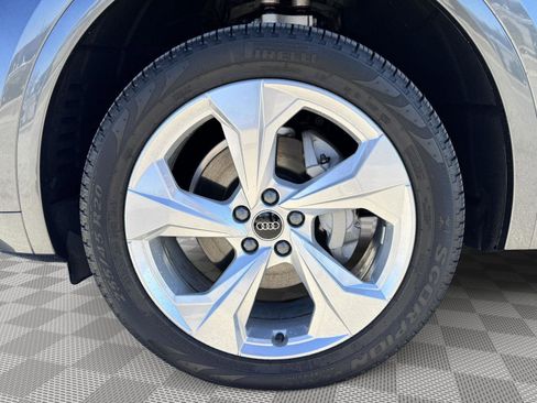 Used 2025 Audi Q5 2.0T Premium image 9