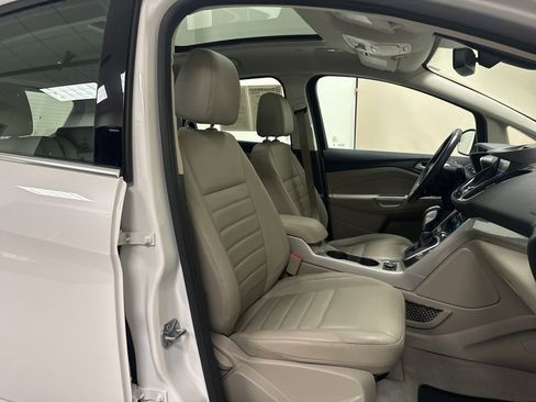 Used 2015 Ford C-MAX Energi SEL w/ Equipment Group 302A image 29