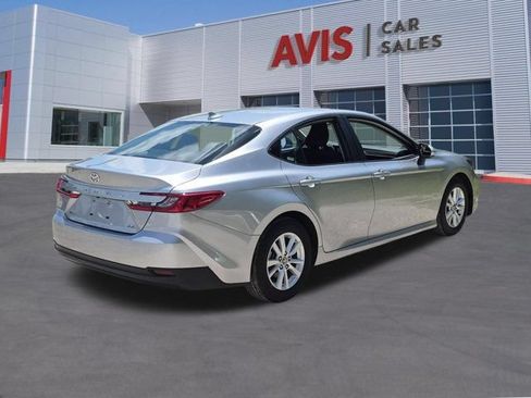 Used 2025 Toyota Camry LE FWD image 6