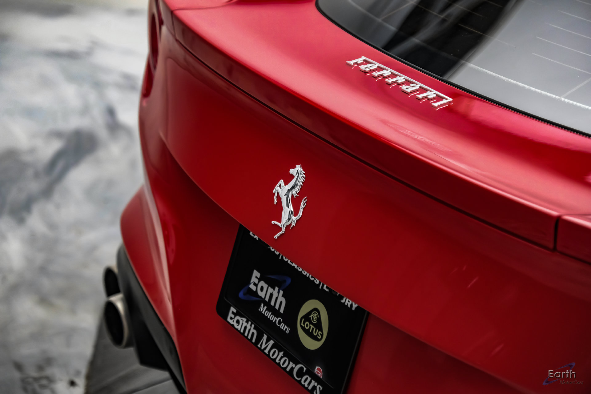 Used 2015 Ferrari F12 Berlinetta RWD image 18
