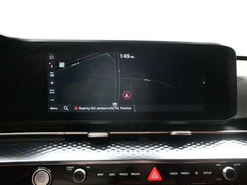 Used 2024 Kia Carnival SX Prestige FWD image 16