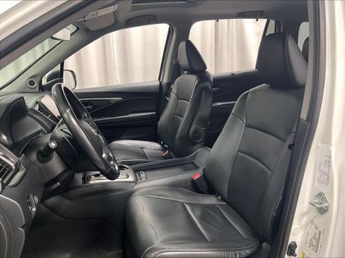 Used 2021 Honda Pilot Black Edition image 10