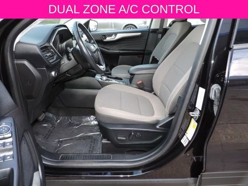 Used 2021 Ford Escape SE w/ Convenience Package image 17