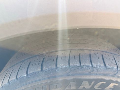 Used 2020 Ford Explorer Limited image 4