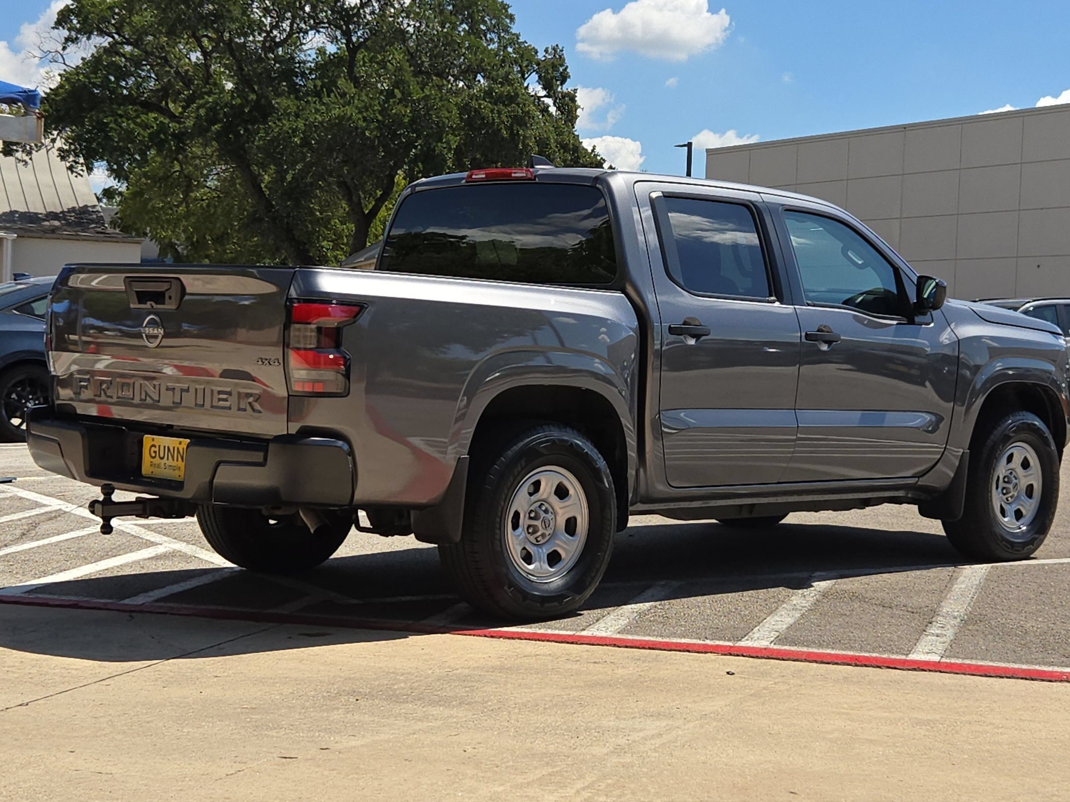 Used 2024 Nissan Frontier S w/ Tow Package AWD/4WD image 3