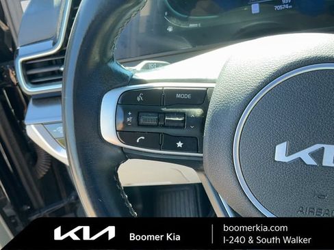 Certified 2024 Kia Sportage EX FWD image 19
