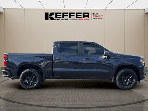 Used 2023 Chevrolet Silverado 1500 Custom w/ LPO, Dark Essentials Package AWD/4WD image 7