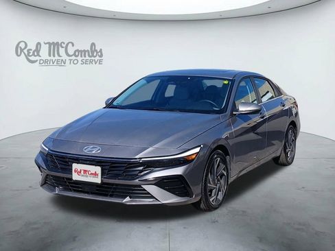 New 2025 Hyundai Elantra Limited FWD image 1