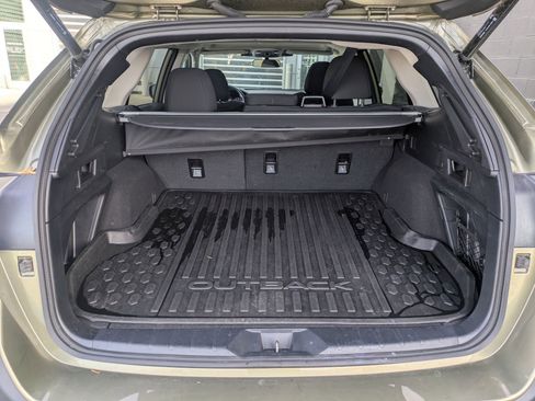 Used 2025 Subaru Outback Premium image 25