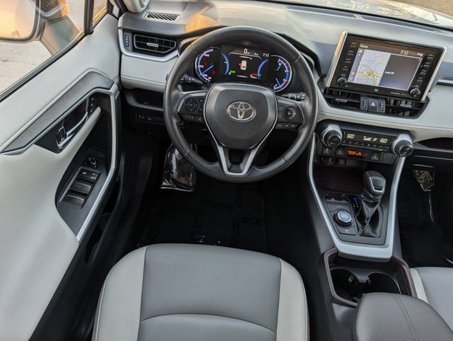 Used 2021 Toyota RAV4 Limited AWD/4WD image 11