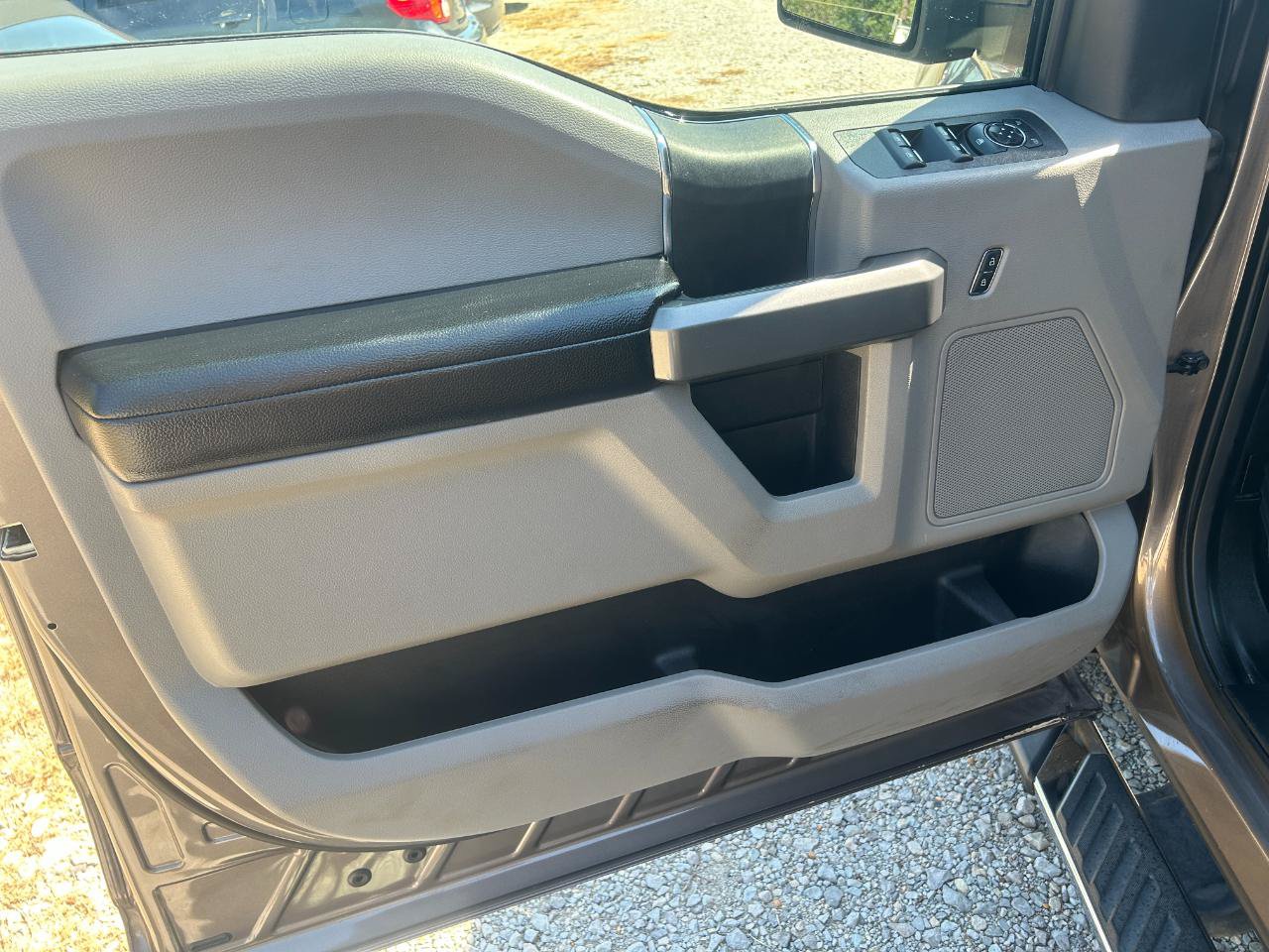 Used 2018 Ford F150 XLT AWD/4WD image 20