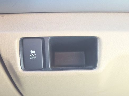 Used 2011 Honda Accord EX image 21