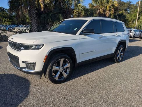 Used 2022 Jeep Grand Cherokee L Limited AWD/4WD image 8
