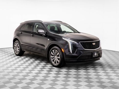 Used 2020 Cadillac XT4 Sport w/ Cold Weather Package image 9