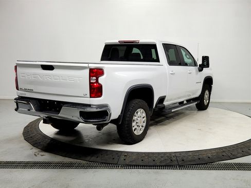Used 2023 Chevrolet Silverado 2500 LT w/ Convenience Package image 7