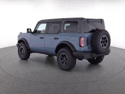 Used 2022 Ford Bronco Badlands AWD/4WD image 3
