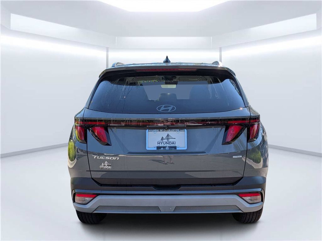 Certified 2025 Hyundai Tucson SEL AWD/4WD image 4
