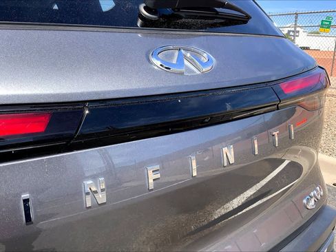 Used 2023 INFINITI QX60 Luxe w/ Performance Audio Package image 10