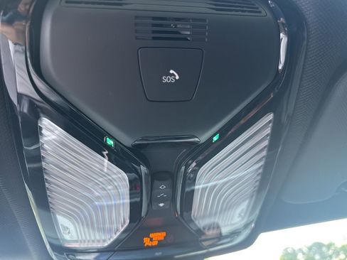 Used 2019 BMW X5 xDrive40i w/ M Sport Package image 40