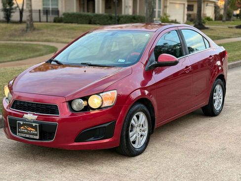 Used 2015 Chevrolet Sonic LT image 1