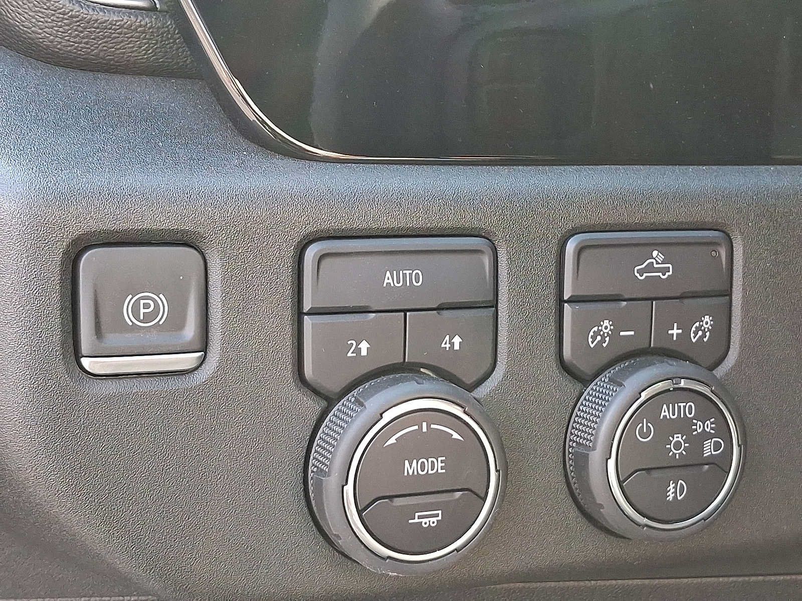Used 2024 Chevrolet Silverado 1500 RST AWD/4WD image 25