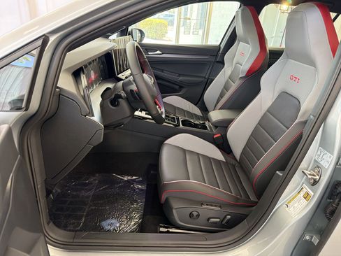 New 2026 Volkswagen GTI SE FWD image 5