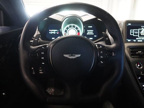 Used 2021 Aston Martin DBS Superleggera RWD image 17