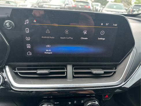 Used 2024 Chevrolet Trax RS w/ Driver Confidence Package FWD image 9