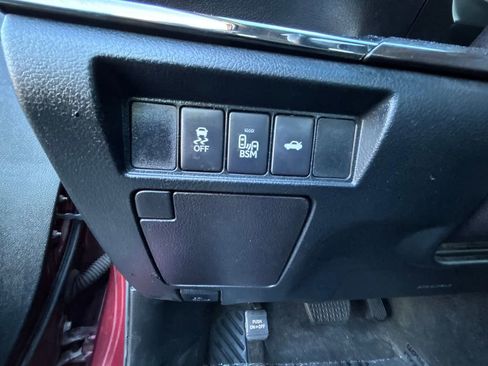 Used 2016 Toyota Avalon XLE Premium image 19