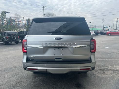 Used 2023 Ford Expedition Limited image 8