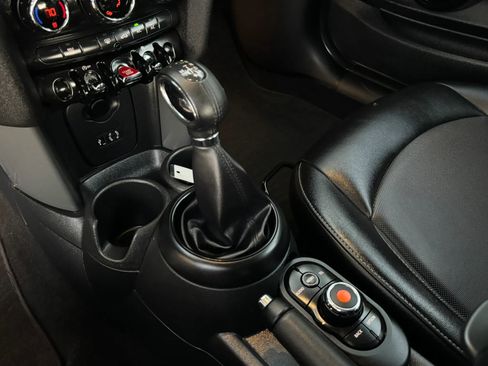 Used 2018 MINI Cooper 2-Door Hardtop FWD image 22