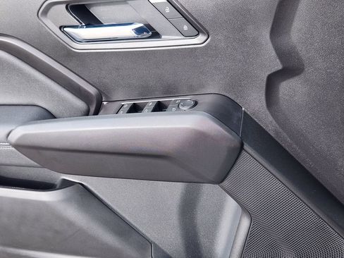 New 2026 GMC Canyon Elevation w/ Convenience Package image 11