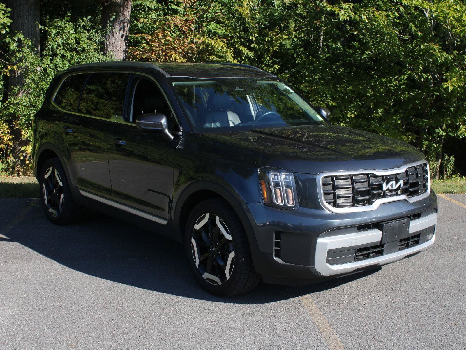 Used 2024 Kia Telluride S w/ S Sunroof Package AWD/4WD image 3