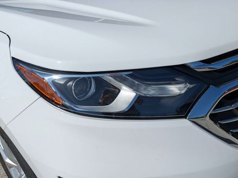 Used 2020 Chevrolet Equinox Premier FWD image 10