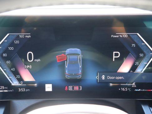 Used 2025 BMW 530i w/ Premium Package image 7